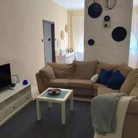 Tuerkiz - 5 Szobas 13 Fos Apartmanhaz 4km A Balaton- דירה *