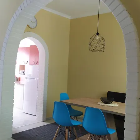 Apartment Tuerkiz - 5 Szobas 13 Fos Apartmanhaz 4km A Balaton- Balatonszabadi