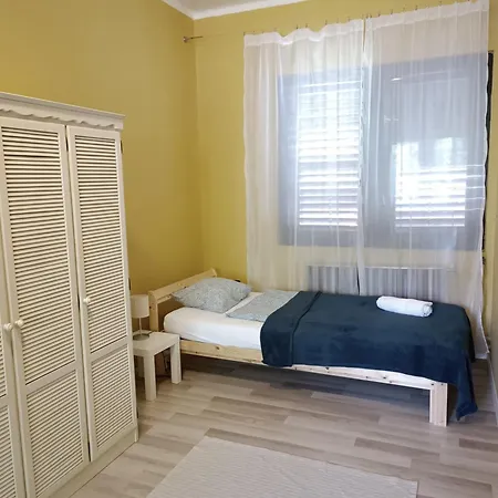 Tuerkiz - 5 Szobas 13 Fos Apartmanhaz 4km A Balaton- דירה *