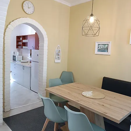 דירה Tuerkiz - 5 Szobas 13 Fos Apartmanhaz 4km A Balaton- *