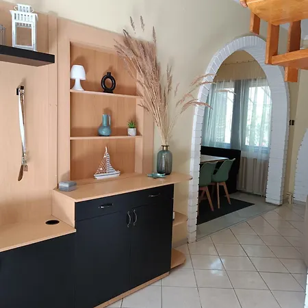 Tuerkiz - 5 Szobas 13 Fos Apartmanhaz 4km A Balaton- דירה *