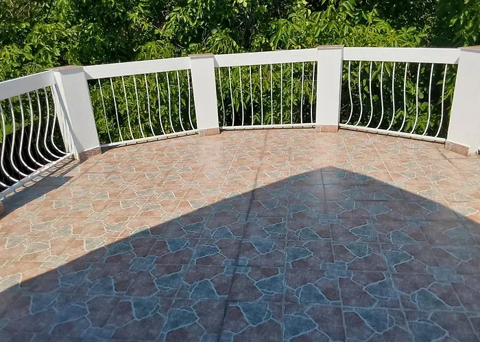Türkiz - 5 Szobás 13 Fős 4km A Balaton- Apartman