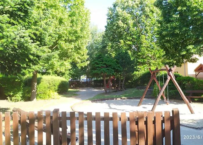 Türkiz - 5 Szobás 13 Fős 4km A Balaton- * Balatonszabadi Fürdőtelep