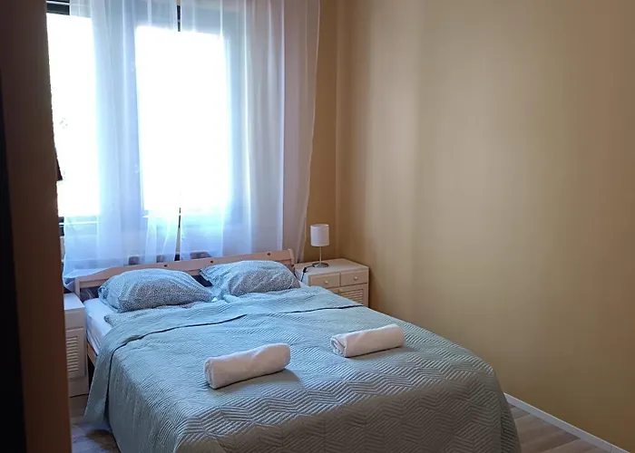 Türkiz - 5 Szobás 13 Fős 4km A Balaton- Apartman
