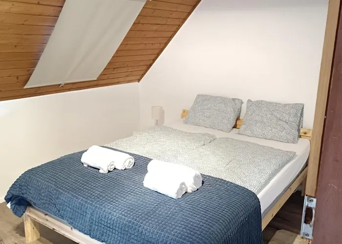 Apartman Türkiz - 5 Szobás 13 Fős 4km A Balaton- Balatonszabadi Fürdőtelep