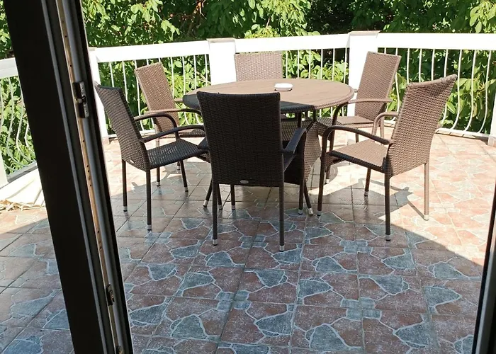 Türkiz - 5 Szobás 13 Fős 4km A Balaton- Apartman